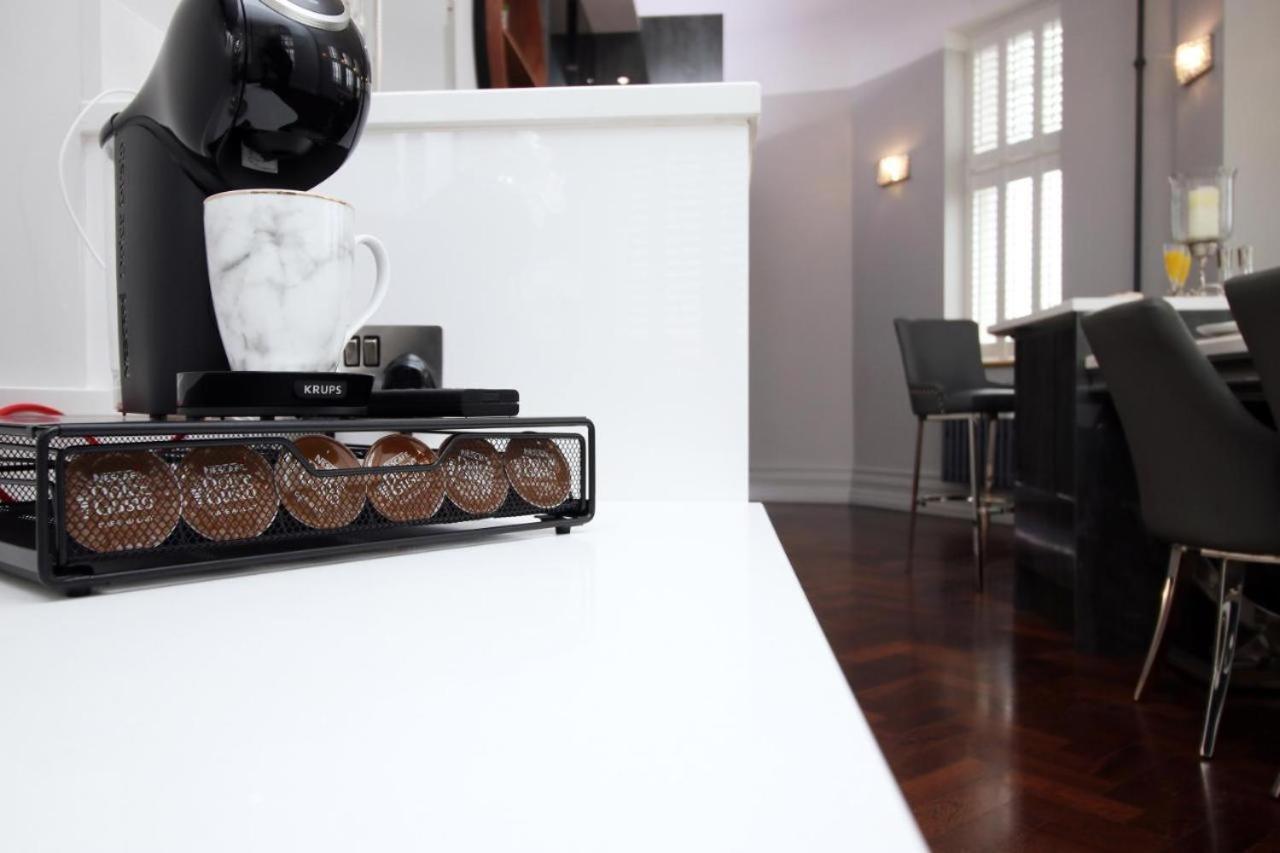 Apartment Cohost Partners Stylish With King Bed And Luxury Tub