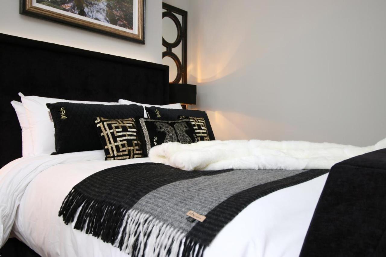 Cohost Partners Stylish With King Bed And Luxury Tub *